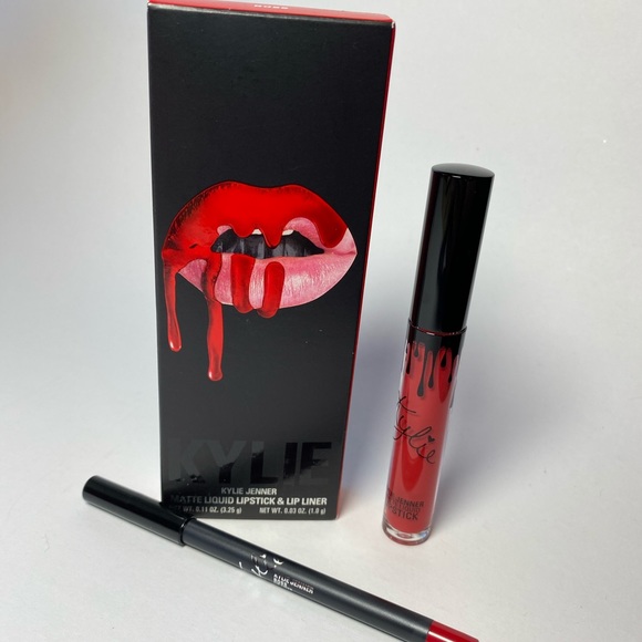 Kylie Cosmetics 😎BOSS😎 Lip Kit - Picture 6 of 7